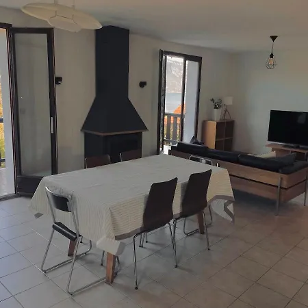 Avec Vue Panoramique Proche De La Villa